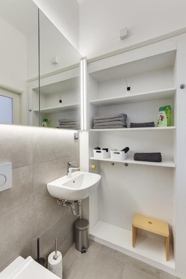 City Center Apartment With Parking リュブリャナ エクステリア 写真